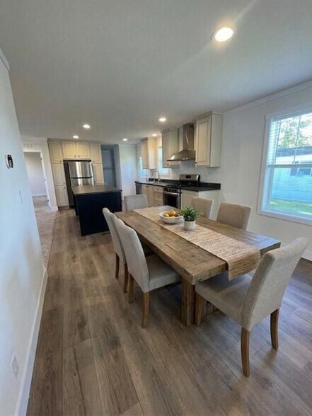 Building Photo - 30 Bellwood Dr