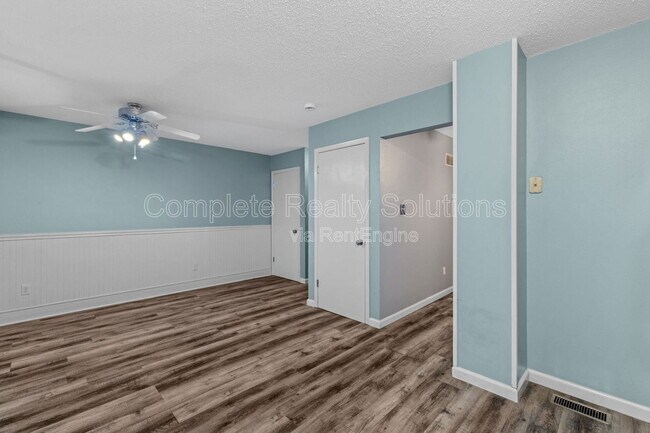 Building Photo - 26 Timberbrook Dr