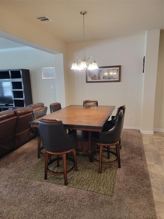 Building Photo - 11413 Hackmatack Way