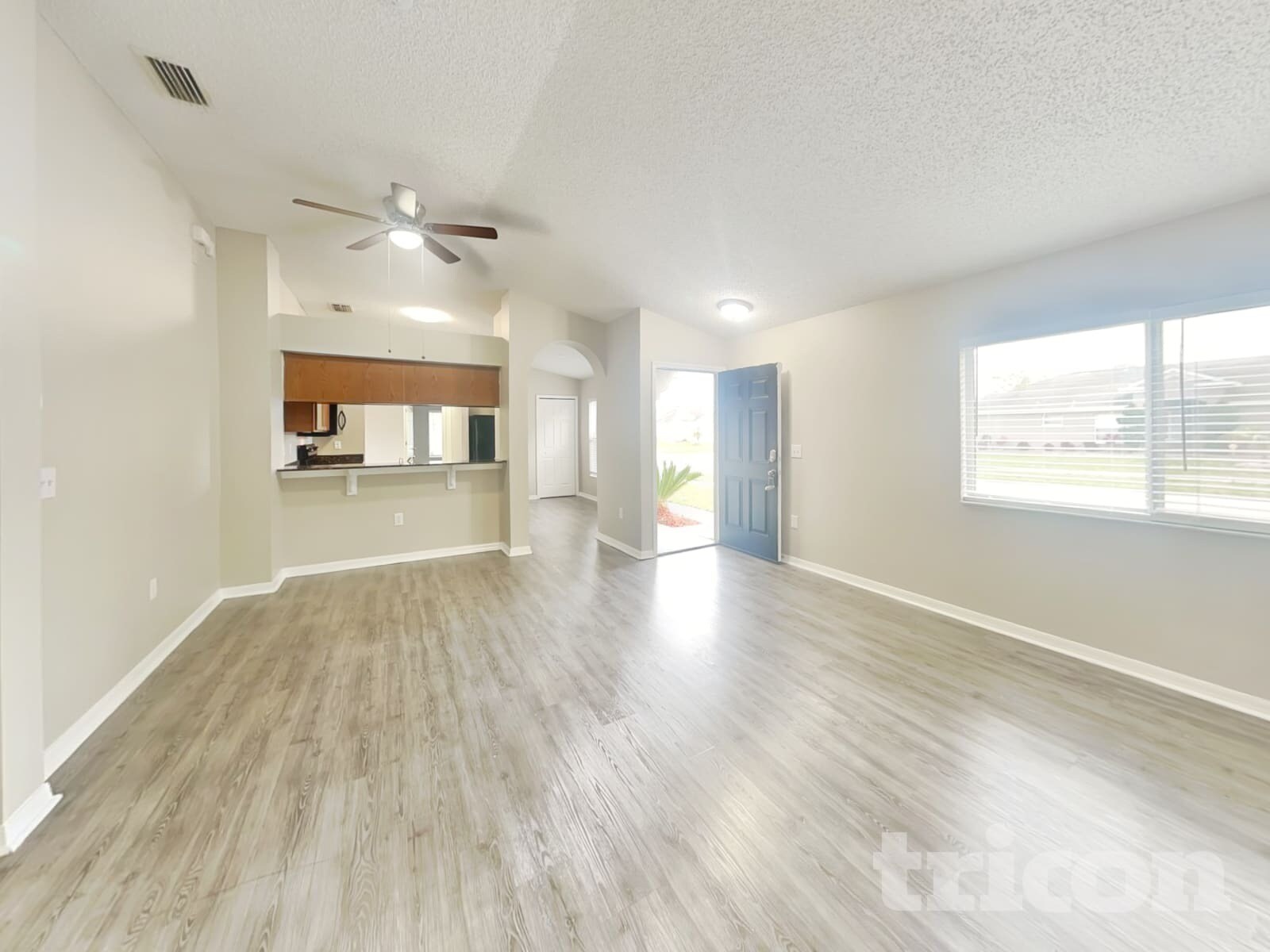 Building Photo - 11759 Lynmoor Dr