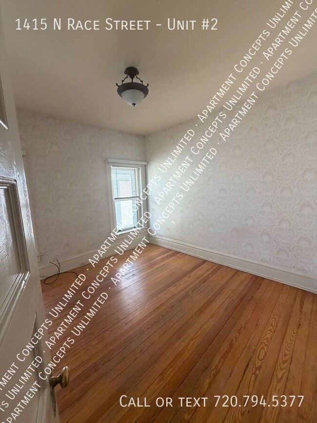 Building Photo - 1415 N Race St