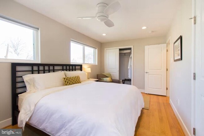 Building Photo - 4118 18th Rd N