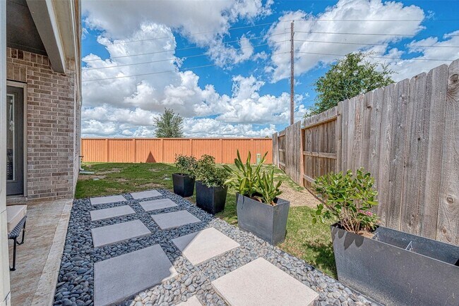 Building Photo - 7659 Green Bulrush Wy