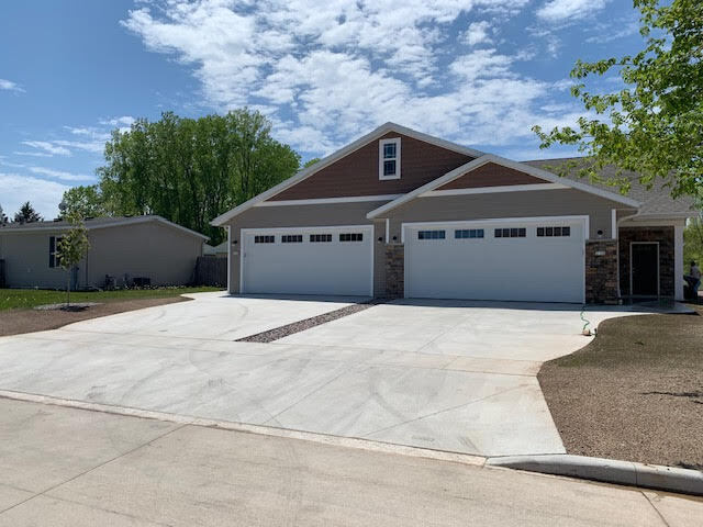 Building Photo - 2126 Zimmer Dr