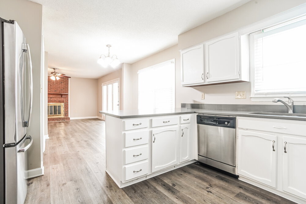 Building Photo - 9313 Fairmead Dr