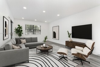 Building Photo - 14209 SW 94th Cir Ln