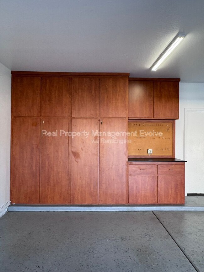 Building Photo - 27313 N 23rd Ln