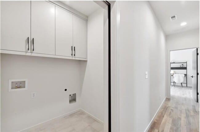 Building Photo - 536 Highland Ave NE