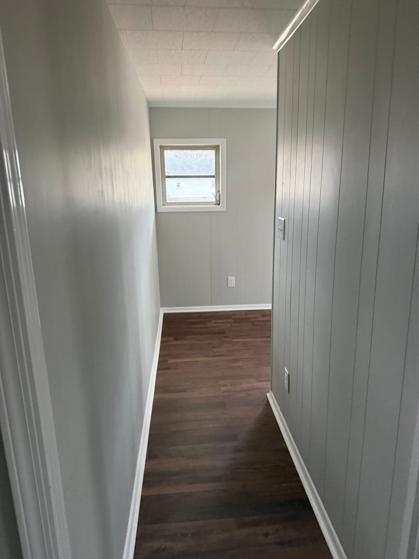 Building Photo - 301 W Steele St