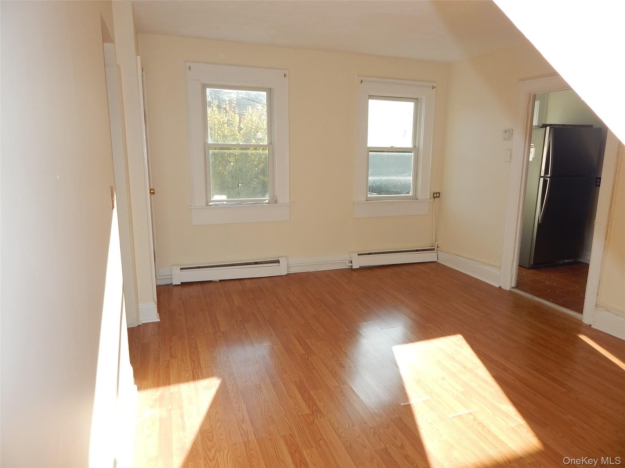 Building Photo - 5 John St