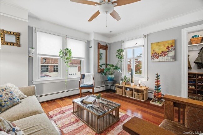 Building Photo - 33 Lydecker St