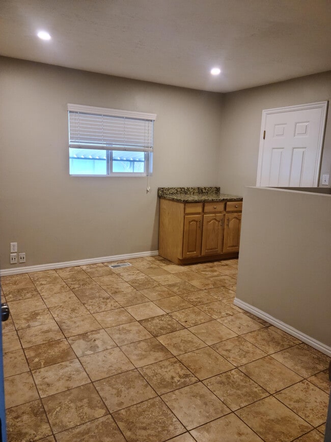Building Photo - 11526 Equestrian Dr