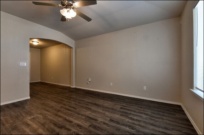 Building Photo - Coming Soon!