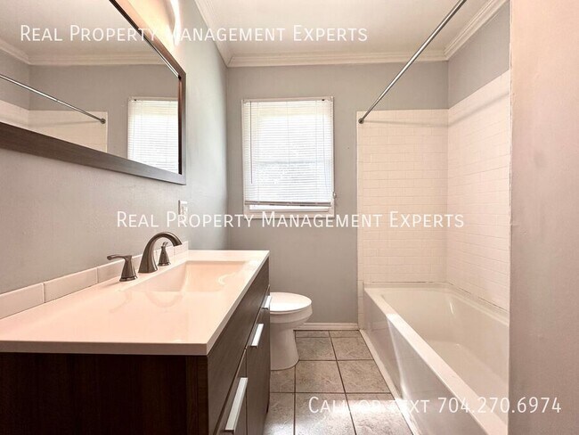Building Photo - 4429 Firwood Ln