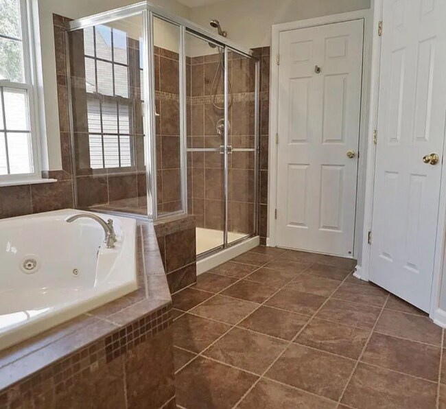 Building Photo - 46123 Gooseneck Dr