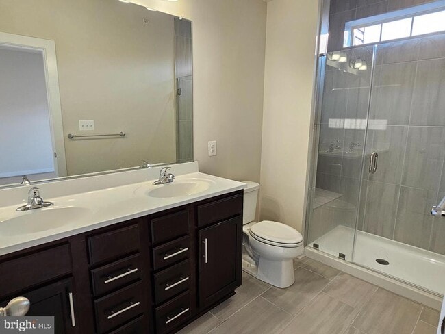 Building Photo - 8650 Satinwood Dr