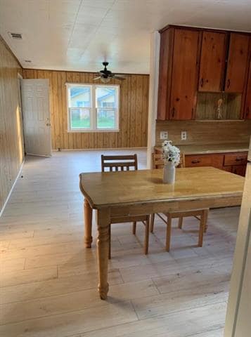 Building Photo - 1001 S 27th St