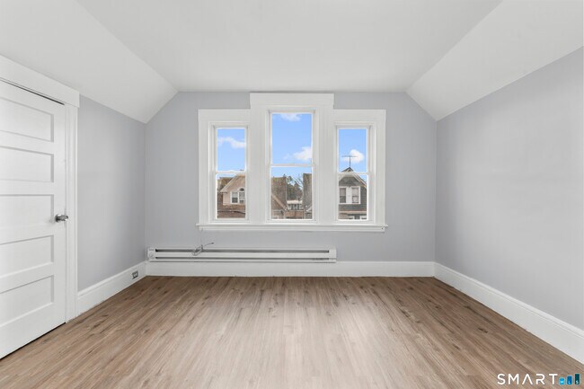 Building Photo - 48 Park Terrace