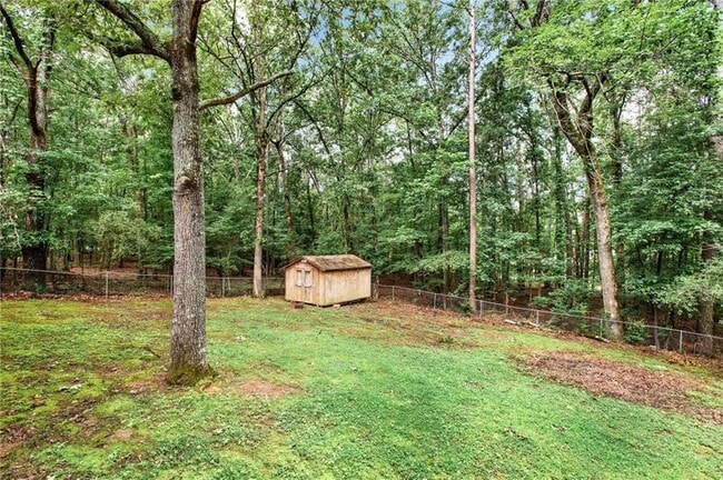Building Photo - 20 Timberlane Terrace SW