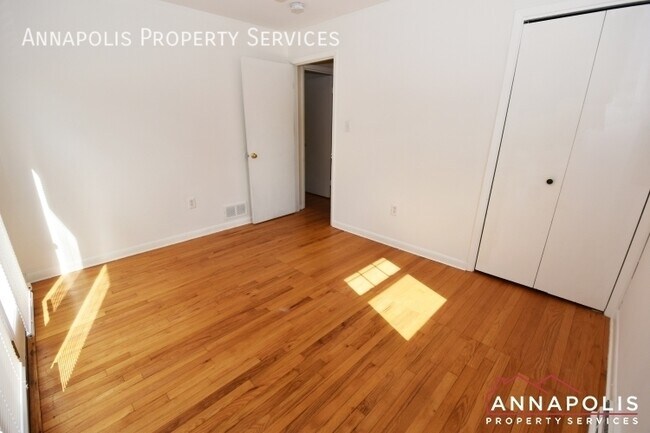 Building Photo - 708 Harness Creek View Dr
