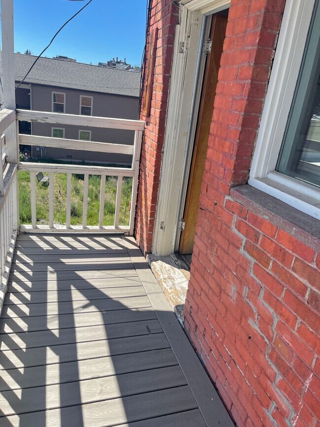 Building Photo - 628 W. Granite-630 1/2