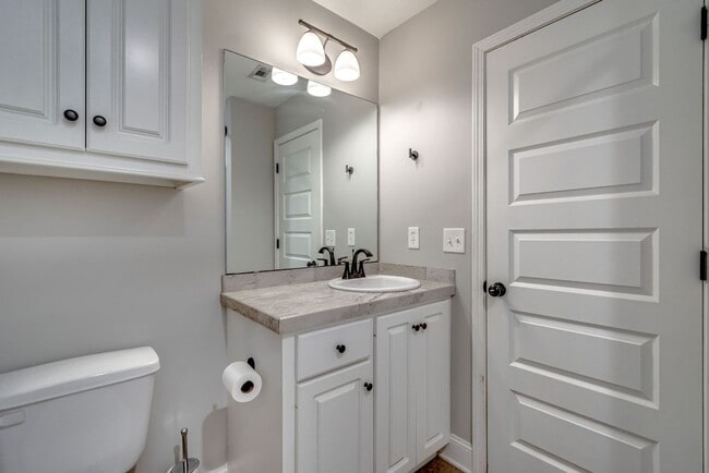 Building Photo - Beautiful New 3 Bed 2 Bath Home in Greenfield Station!