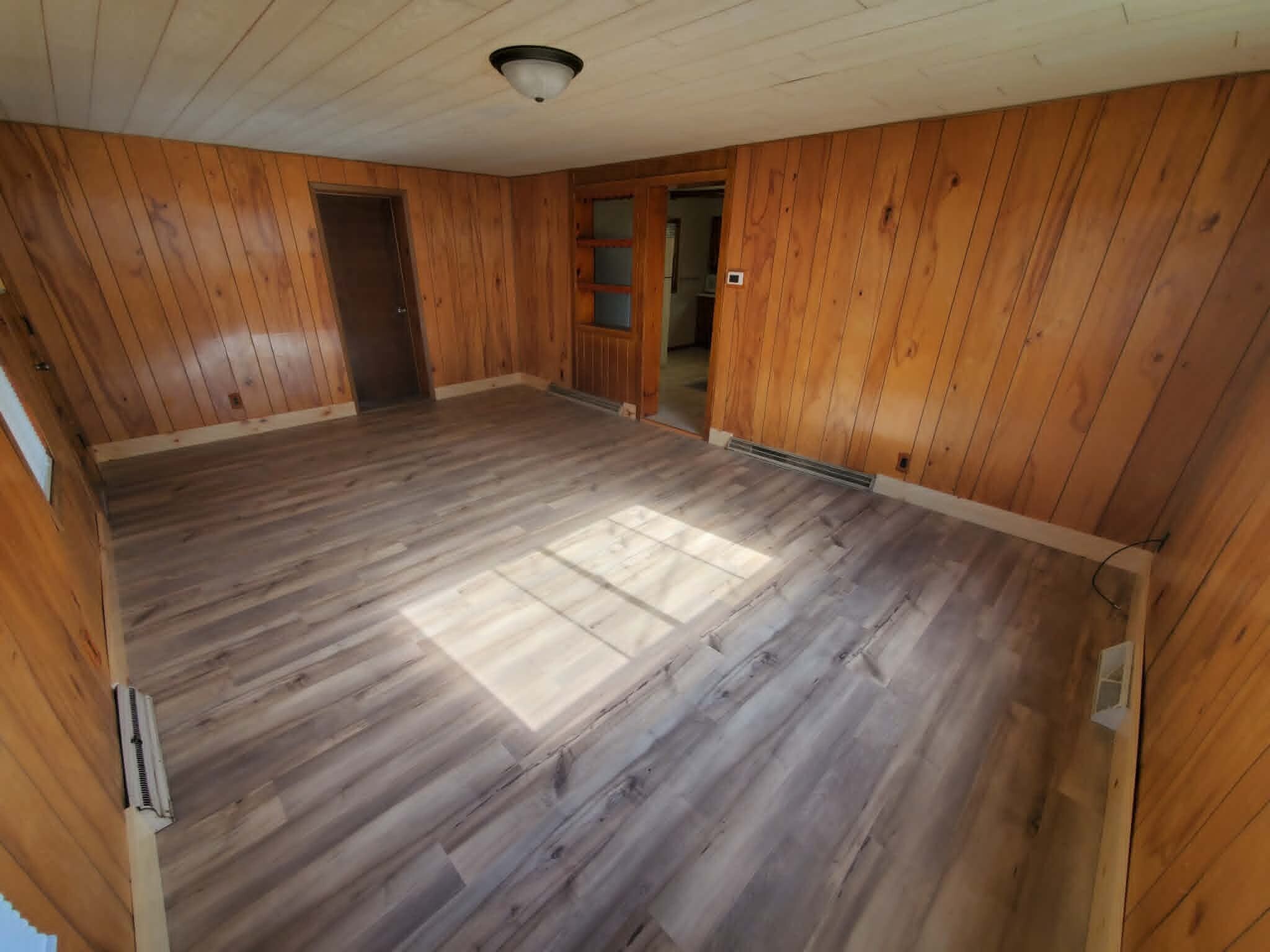 Building Photo - 208 W Candise St