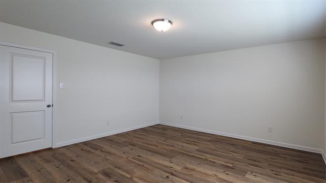 Building Photo - 1824 Wolf Run