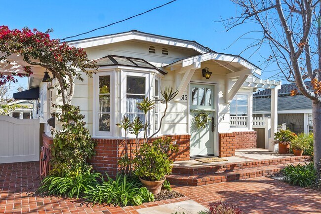 Building Photo - Laguna Village Furnished Rental