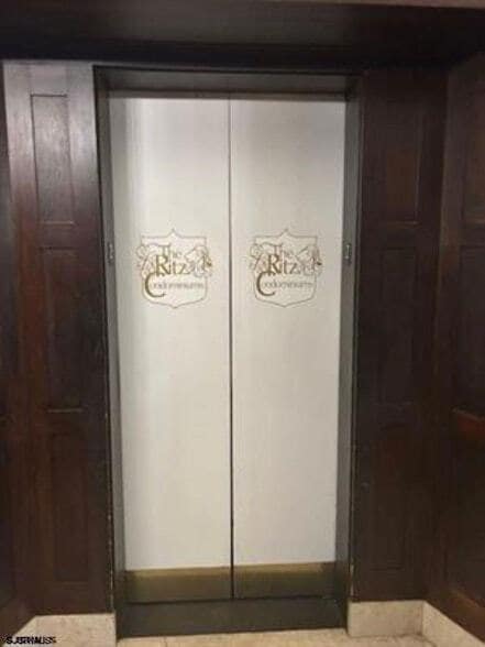 Building Photo - 2721 Boardwalk