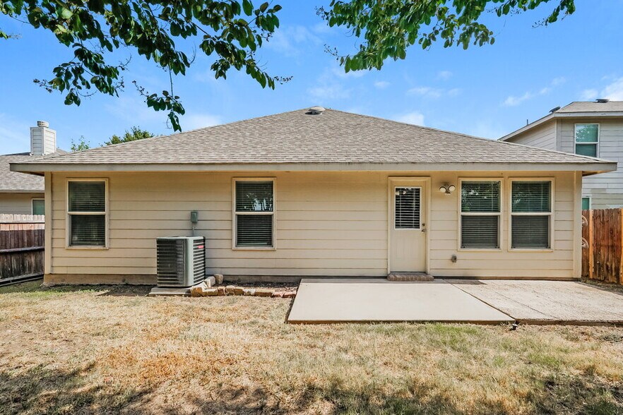 Building Photo - 4549 Lacebark Ln