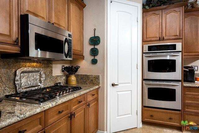 Building Photo - 250 Via San Lucia