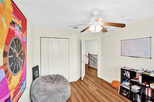 Building Photo - 1614 NE 9th St