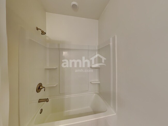 Building Photo - 300 Bourne St