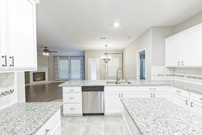 Building Photo - 3 bed plus home office for Lease