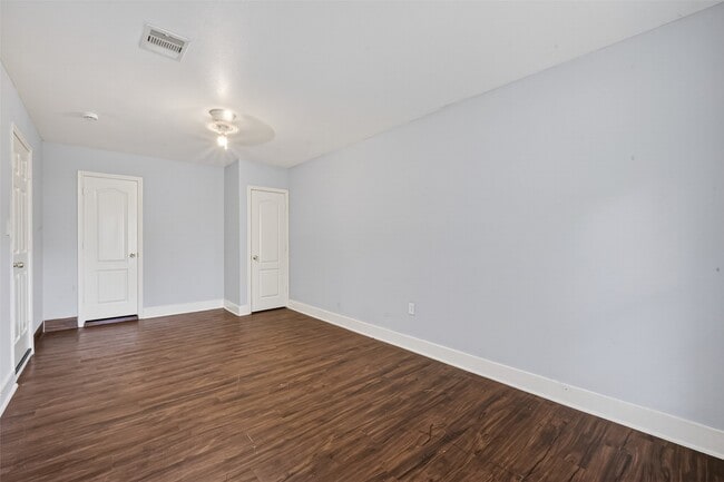 Building Photo - 3918 Tavenor Ln