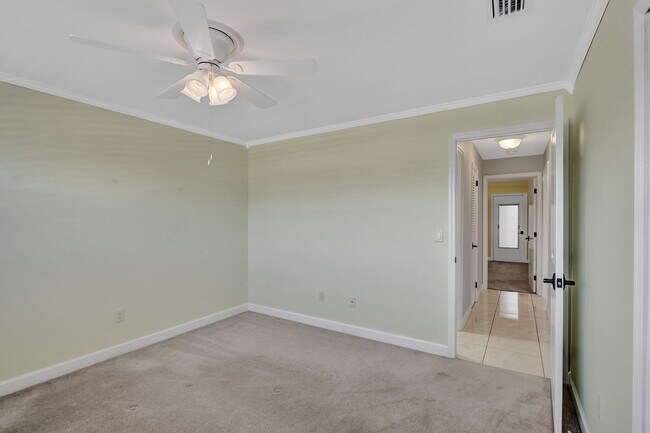 Building Photo - 109 Wettaw Ln