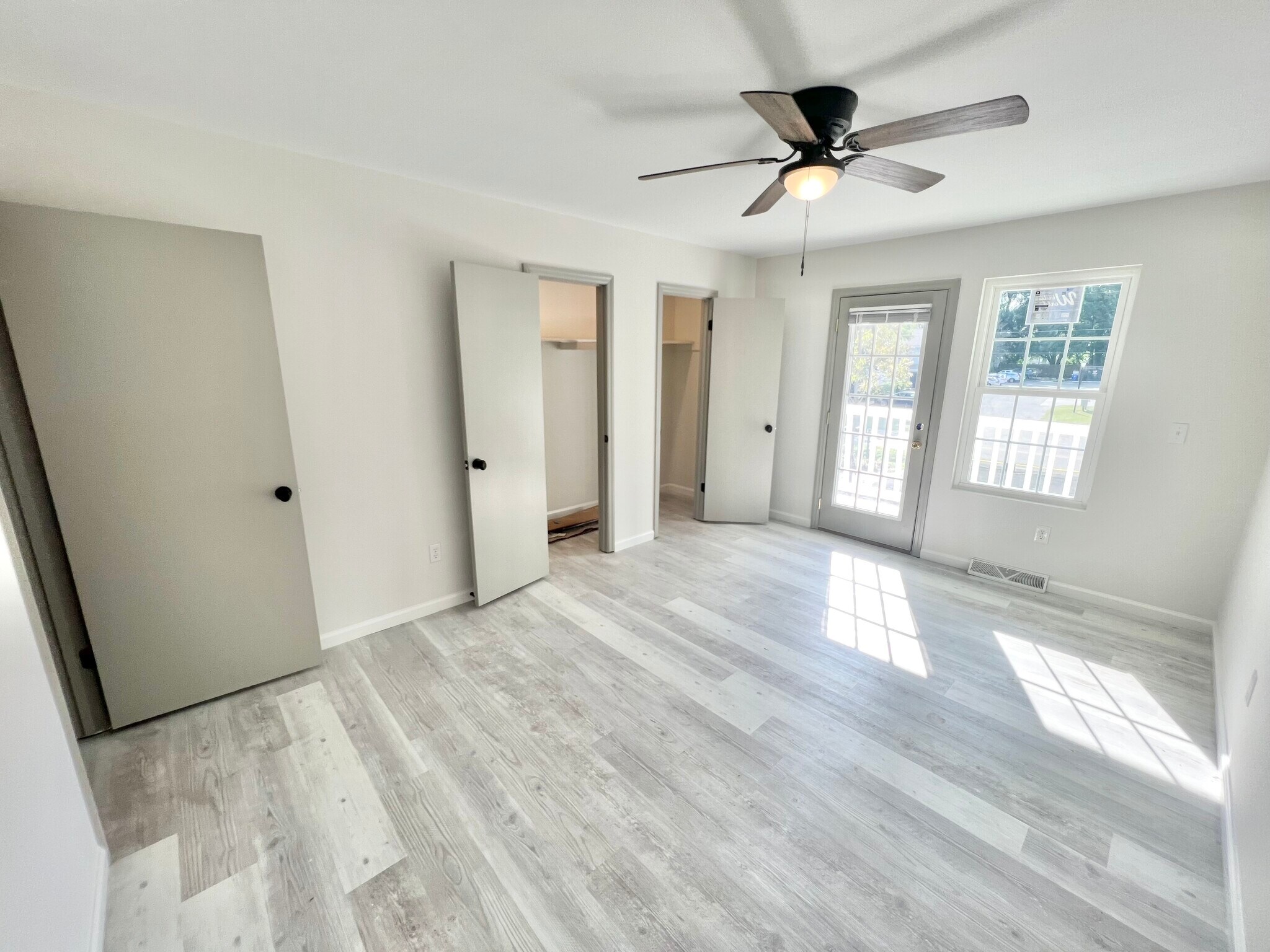 Front Upper Bedroom - 266 Fleming Rd