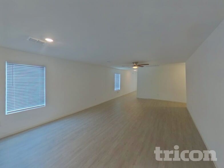 Building Photo - 6751 Highlands St