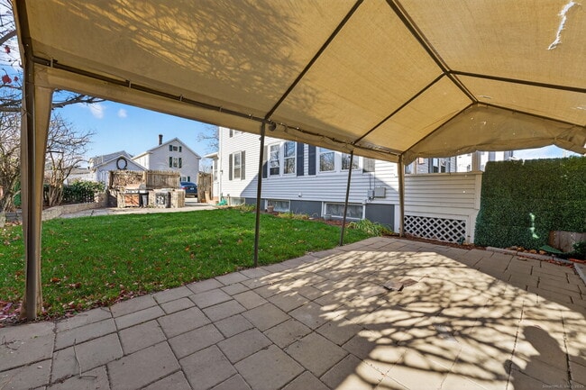 Building Photo - 12 N Main St