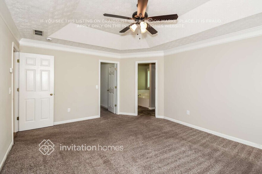Building Photo - 2802 Wynhaven Oaks Way