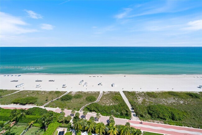 Building Photo - 5875 Collins Ave