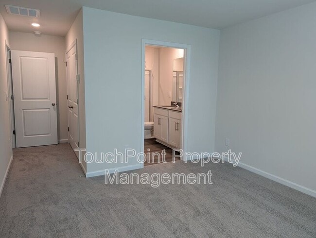 Building Photo - 5132 Hyrule Dr