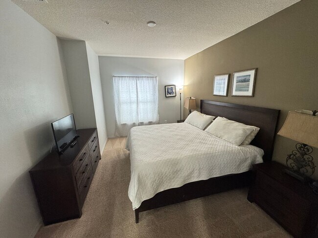 Building Photo - Exceptional Townhome in West Lucaya Village — Minutes from Walt Disney World