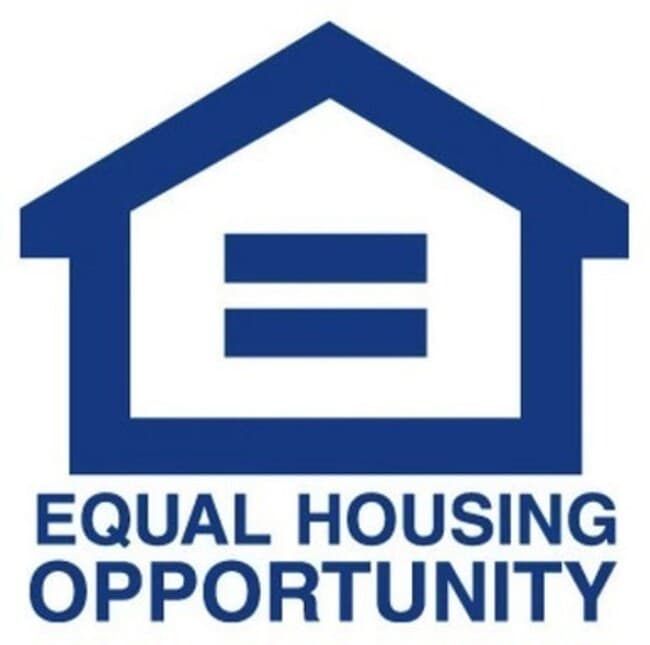 Building Photo - Carriage House