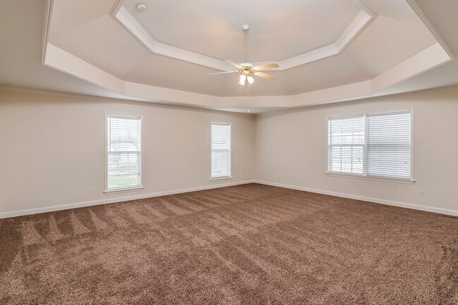 Building Photo - 2805 Aston Woods Ct