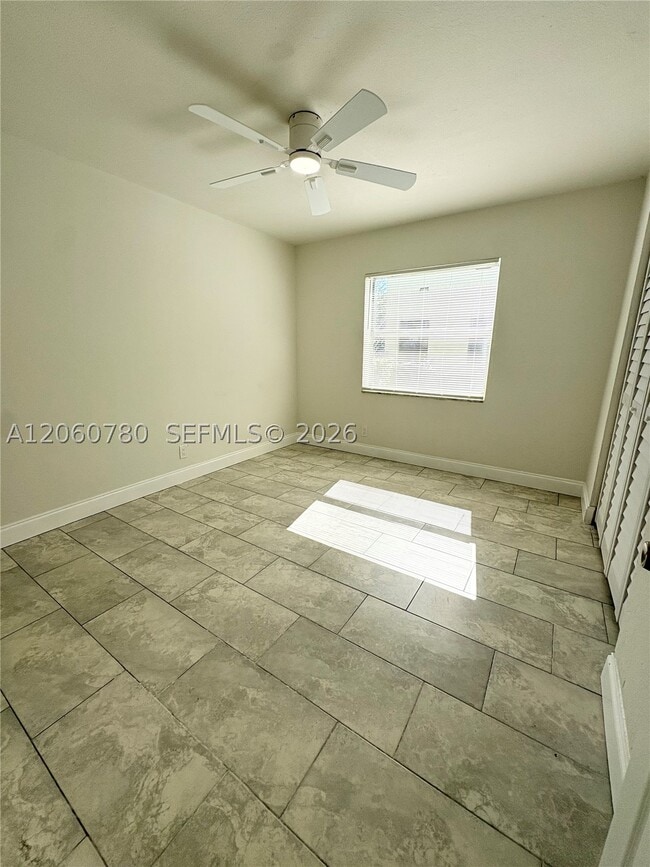 Building Photo - 4119 Woodside Dr