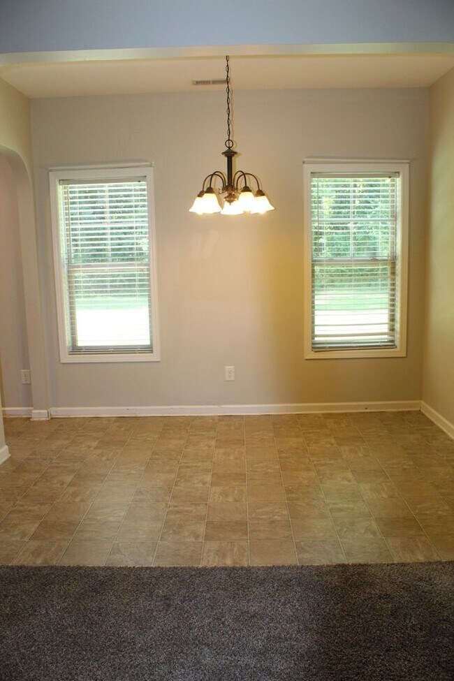 Building Photo - 107 Olde Mill Creek Dr