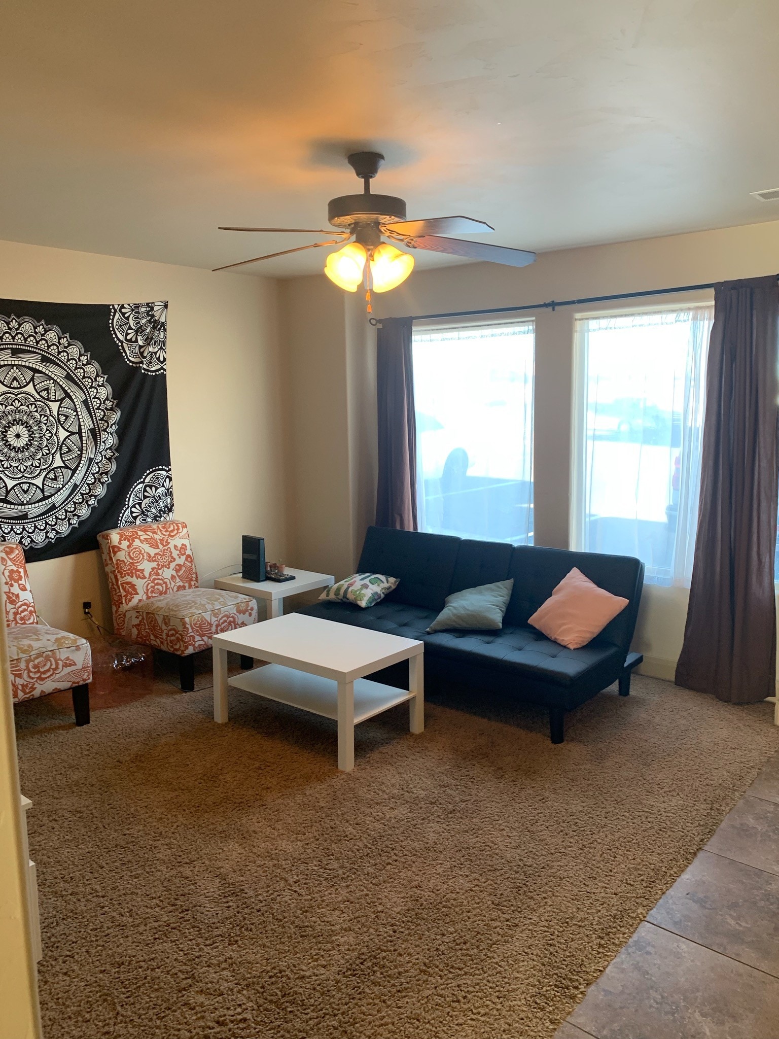 Living Room - 920 25 E St