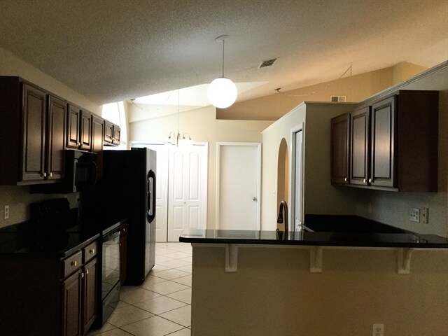 Building Photo - 11040 Fairhaven Way